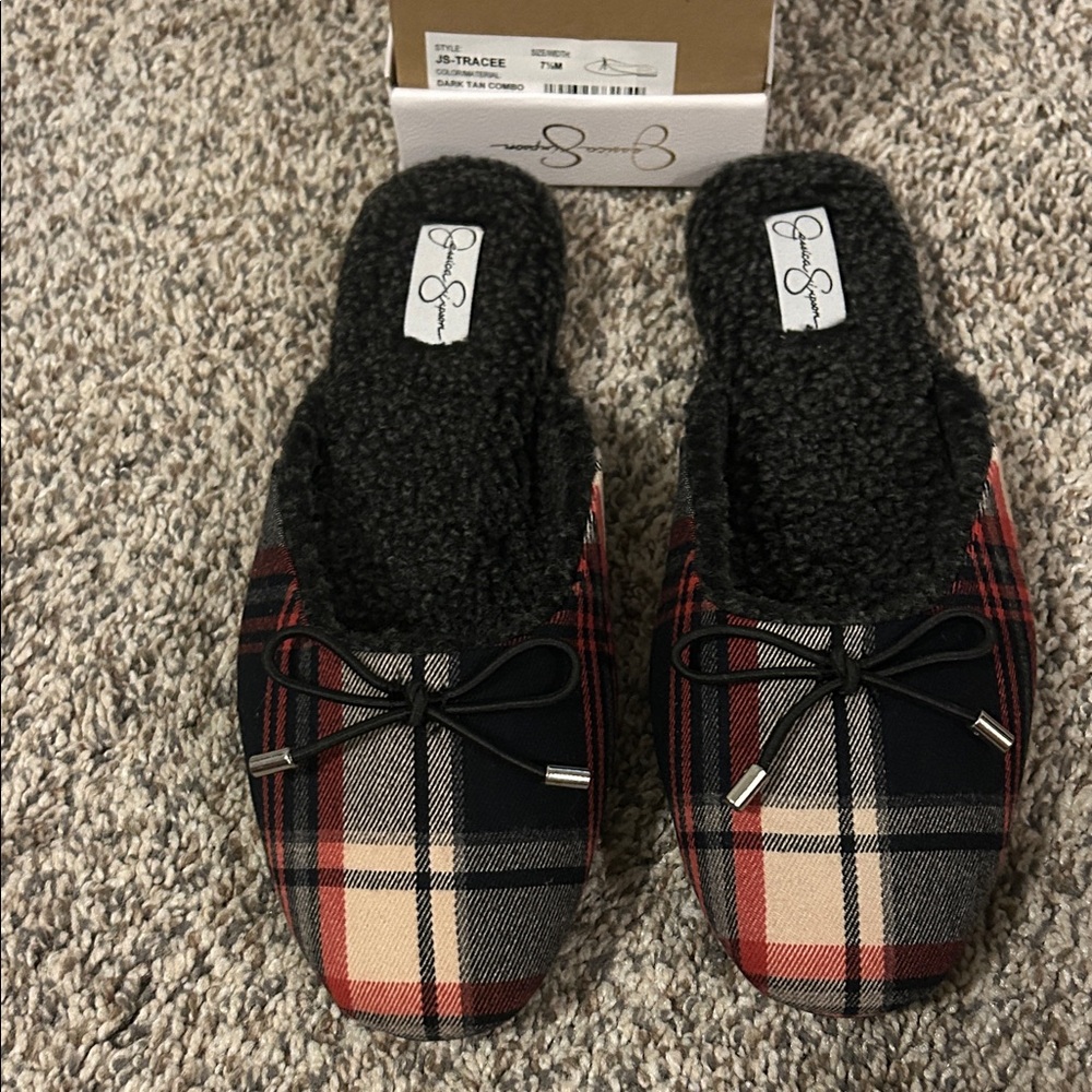 Jessica Simpson Women's Tracee Flat Slipper